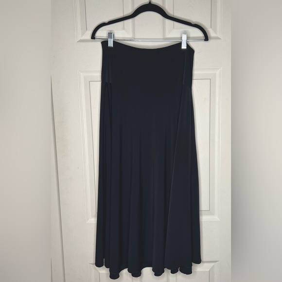 Flowy Black Midi Skirt by Valentina - Picture 1 of 8